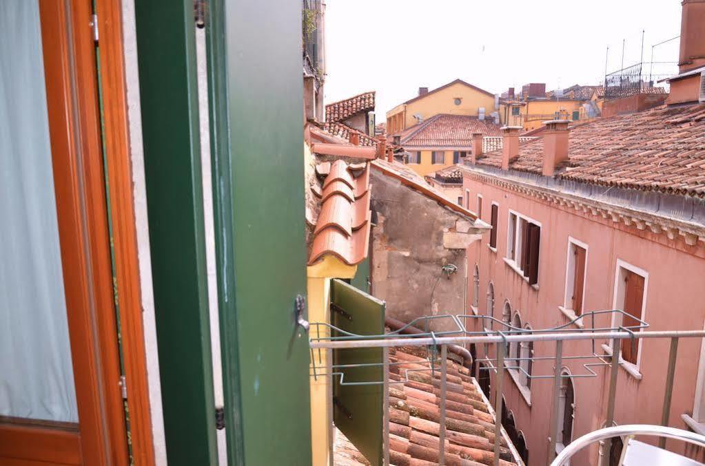 Residenza La Campana Guest house Venice